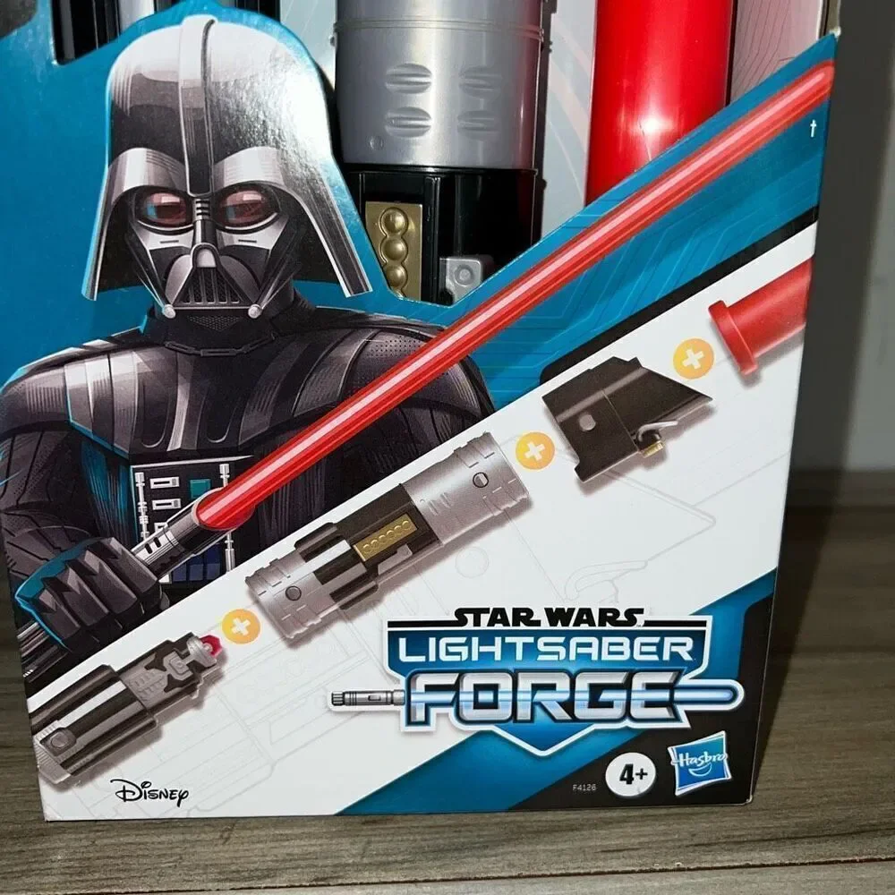 Star Wars Lightsaber Forge Darth Vader Extendable Red Lightsaber Roleplay Toy 4+ - Picture 3 of 7